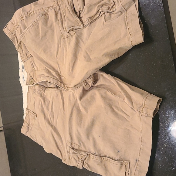 Old Navy 30" cargo shorts - Picture 1 of 8